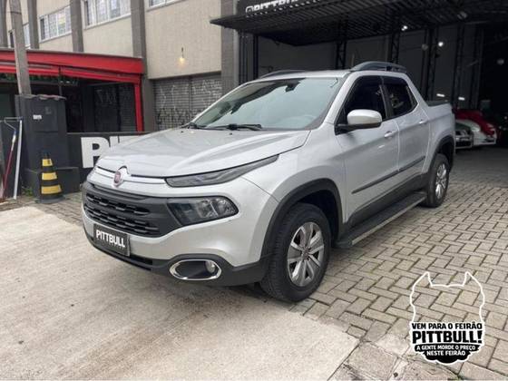 FIAT TORO 1.8 16V EVO FLEX FREEDOM AT6 FIAT TORO 1.8 16V EVO FLEX FREEDOM AT6